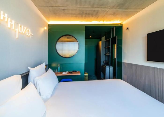 Tribe Paris Clichy