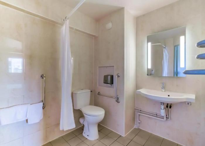 B&B HOTEL Marseille La Valentine