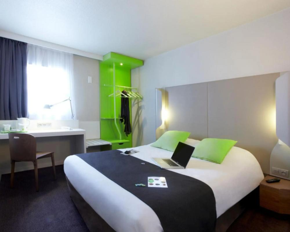 фото Campanile St Germain En Laye