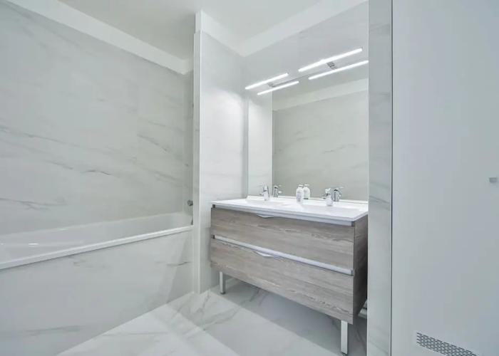 Blue Night International 71