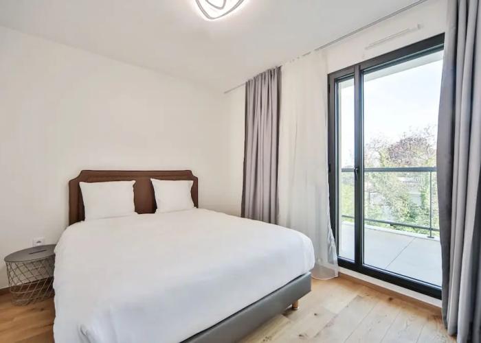 Blue Night International 71