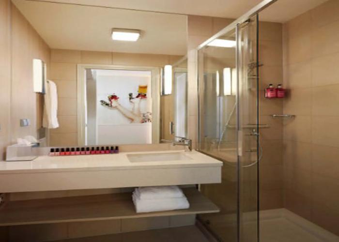 MOXY Frankfurt Eschborn