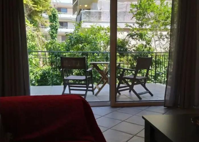 Marousi Comfy Apartment With Balcony