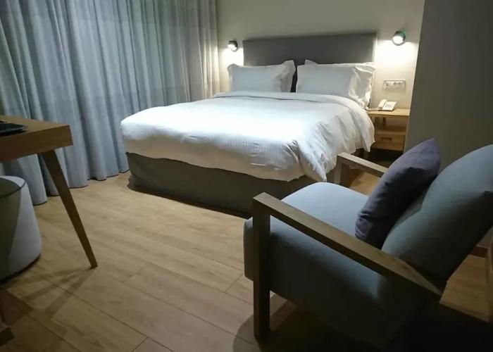 Mirivili Rooms & Suites Hotel