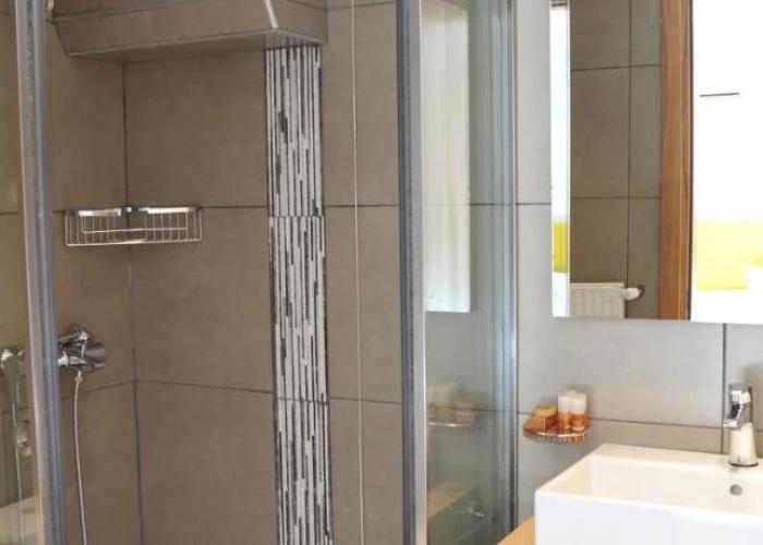 Mirivili Rooms & Suites Hotel