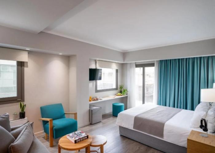 Chroma Fashion Rooms & Apartments