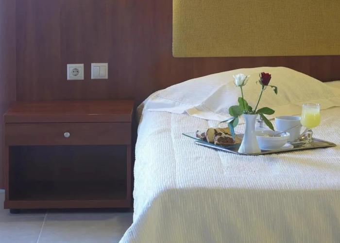 Parnis Palace Hotel Suites