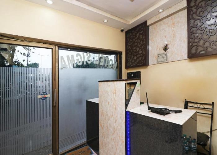 OYO 8863 Hotel Sigma