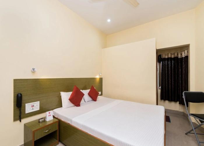 OYO 8863 Hotel Sigma