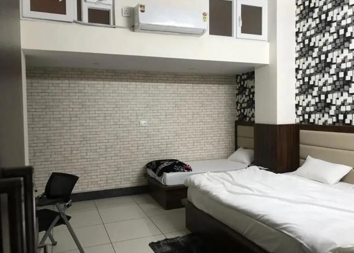 Hotel White House Residency By GRB