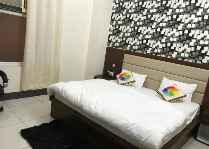 Hotel White House Residency By GRB