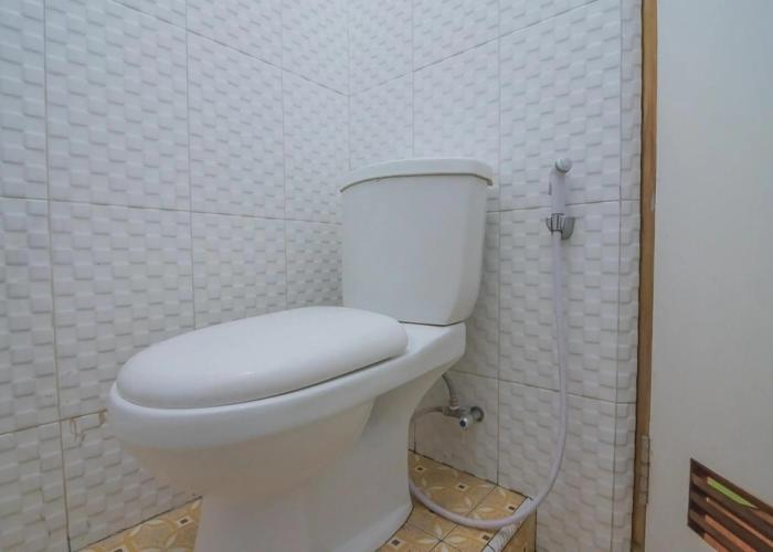 RedDoorz Plus near Alun Alun Kuningan