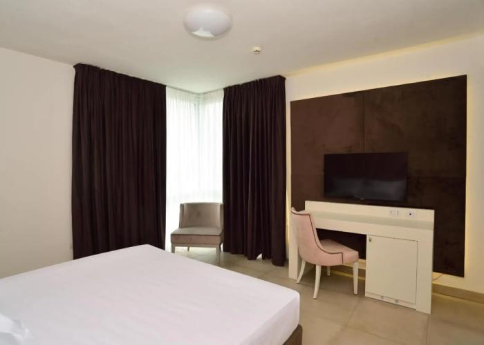 M2 Hotel