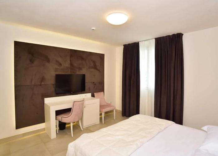M2 Hotel