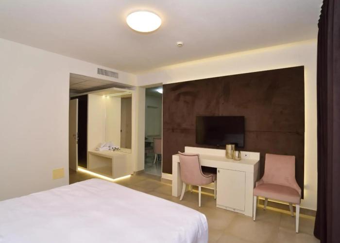 M2 Hotel