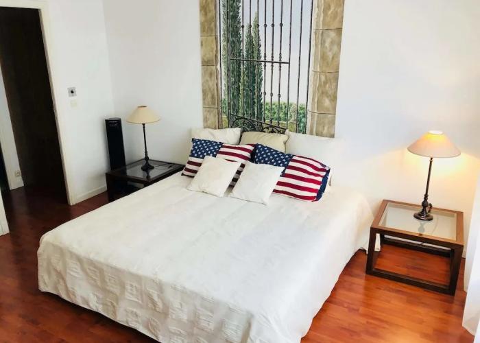 Gray D'Albion Apartment