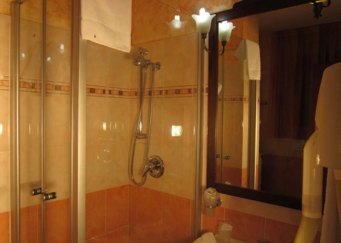 Euro House Inn Airport