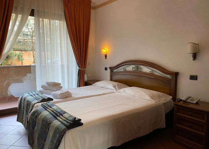 Euro House Inn Airport
