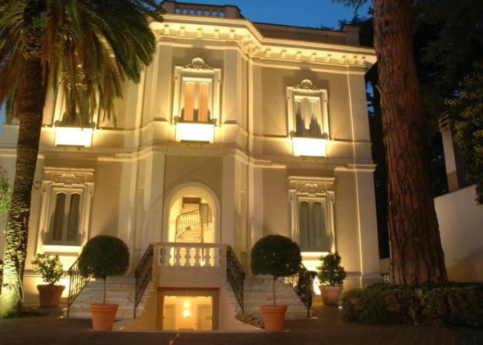 Hotel Flora