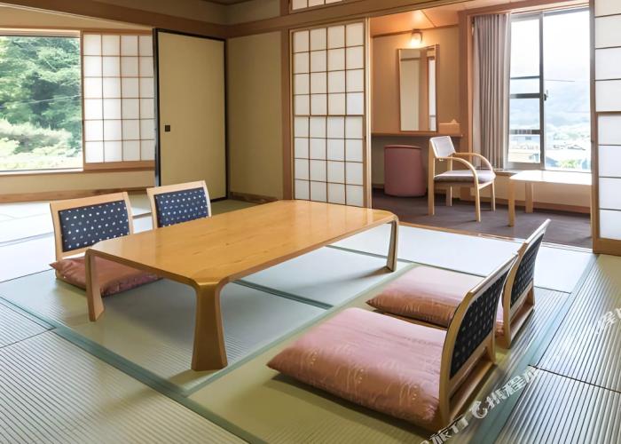 Fukuroda Onsen Omoide Romankan