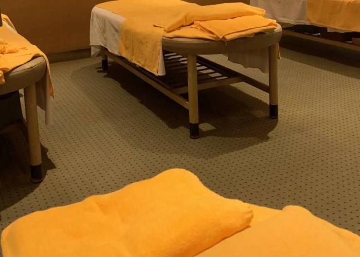Funabashi Grand Sauna and Capsule Hotel - Caters to Men