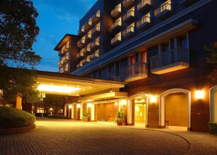 Okura Akademia Park Hotel