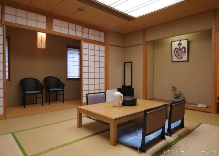 Takarazuka Washington Hotel