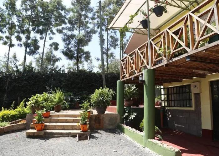 Simani Guest House