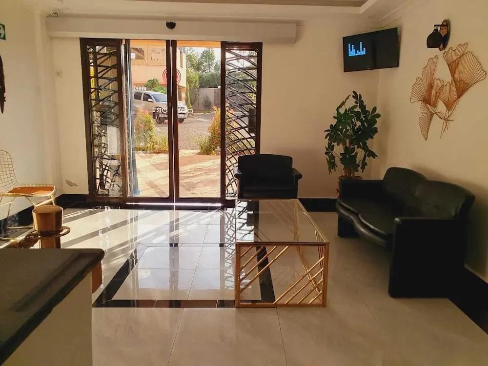 фото Comfort E Suites