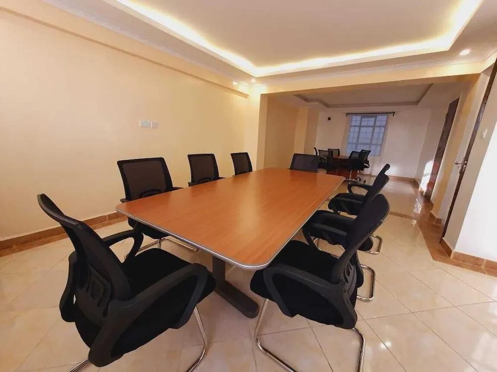 фото Comfort E Suites