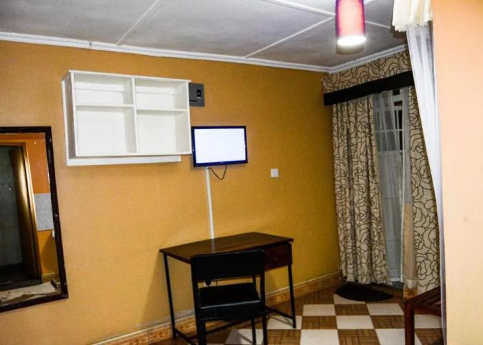 Pine Breeze Getaway Lukenya