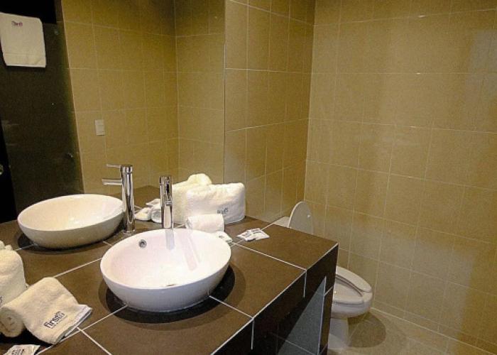 First Inn Hotel & Business
