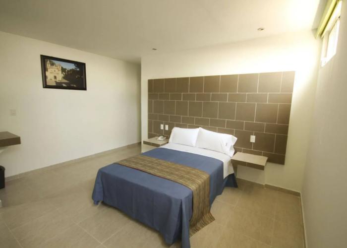 First Inn Hotel & Business