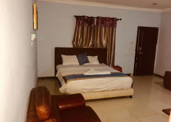 Golden Home Inn Hotel & Suites