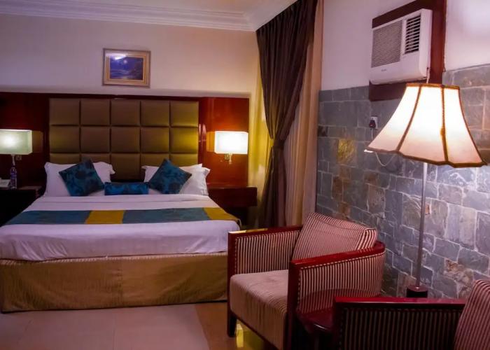 De Rembrandt Hotels & Suites