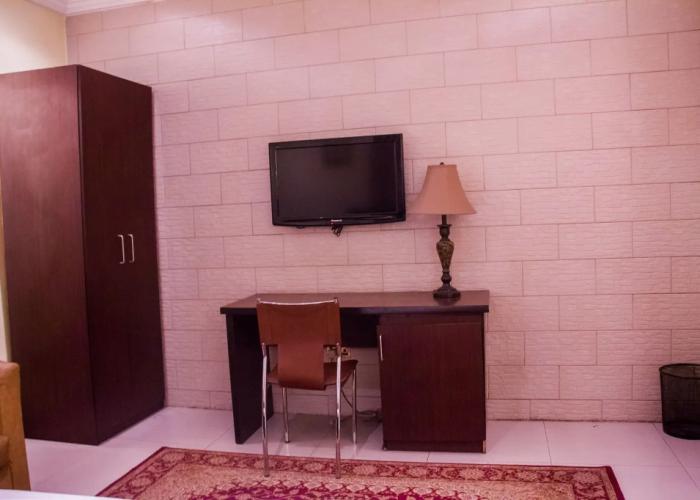 Tivoli Residence & Bar