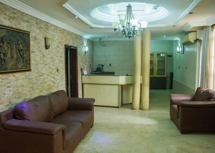 Tivoli Residence & Bar
