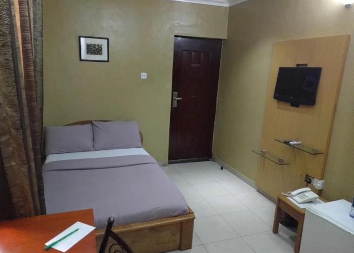 Msquare Whitehouse Hotel