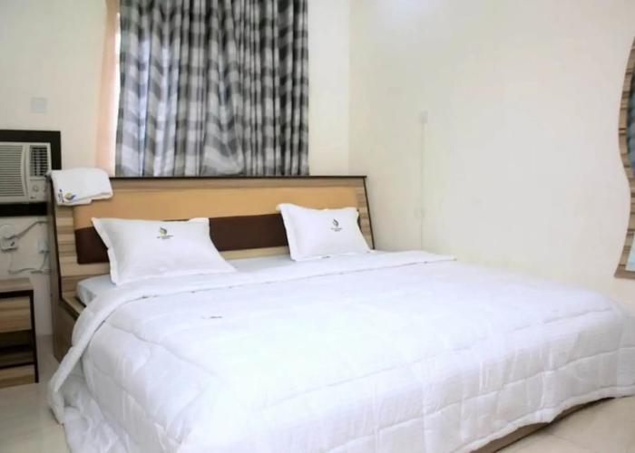 Mayoral Hotel & Suite