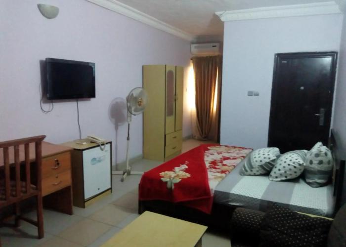 Prowess Hotel and Suites