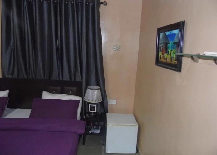 Guesthouse StayCation