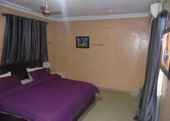 Guesthouse StayCation