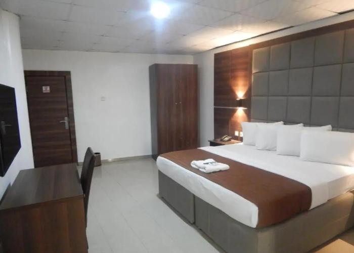 Presken Hotels @Alade Avenue