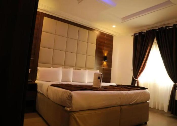 Presken Hotel Reliance