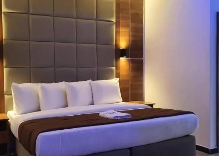 Presken Hotel Reliance