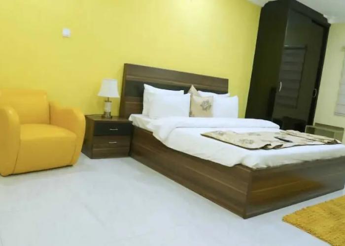 prime 16 hotels and suite