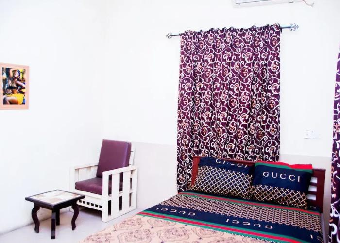 Zenmof Royal Guest House