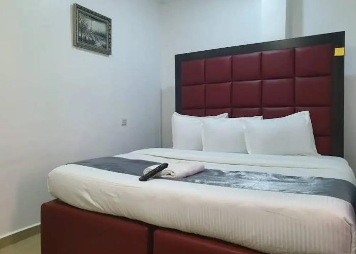 4th Apartment and Suites