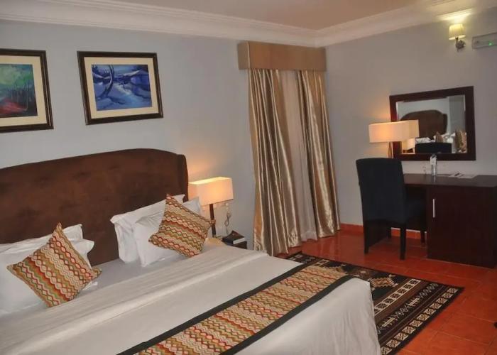 Zaints Guest House