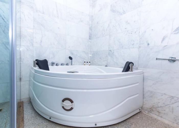 Joygate Hotel & Suites